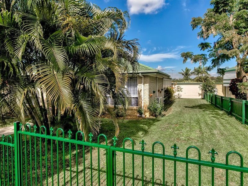 572 Hamilton Road, Chermside West QLD 4032