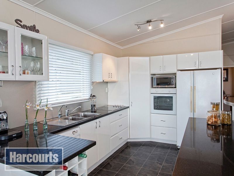 50 Kumbari Cr, Mitchelton QLD 4053