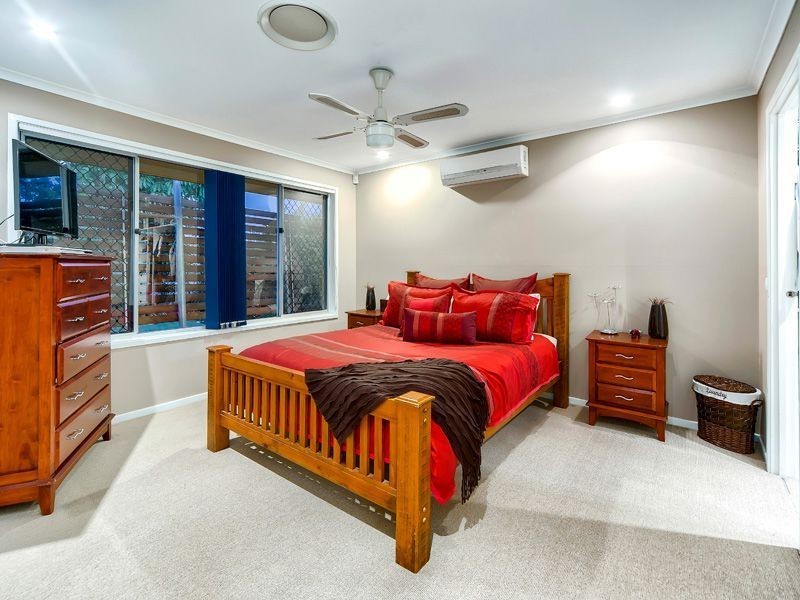 4 Anna Louise Terrace, Windaroo QLD 4207