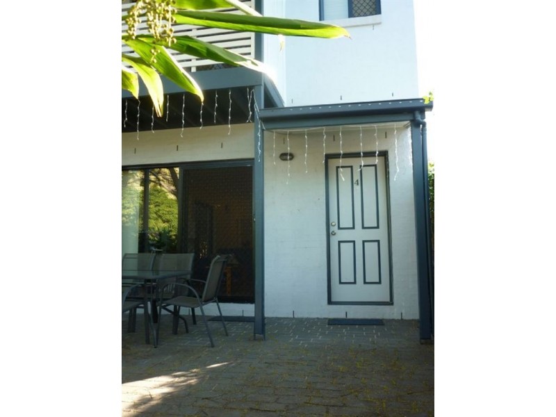 4/50 Halcomb St, Zillmere QLD 4034