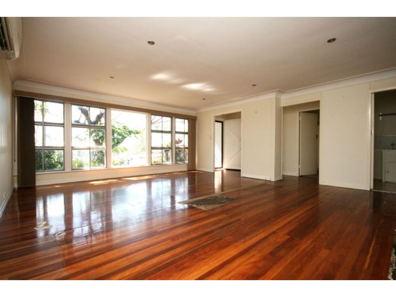 21 Strathdale Street, Aspley QLD 4034