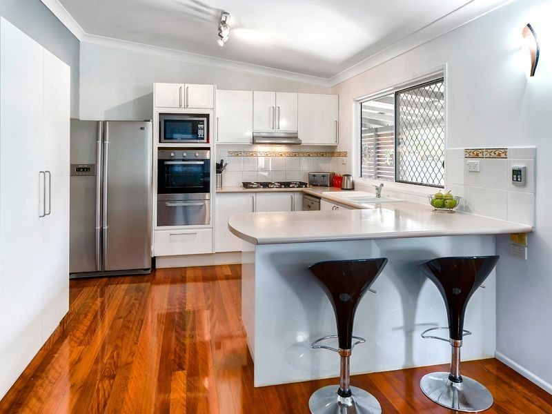 68 Samsonvale Rd, Strathpine QLD 4500