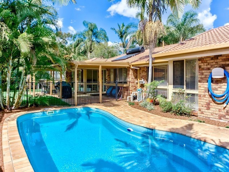 15 Elwood Court, Eatons Hill QLD 4037