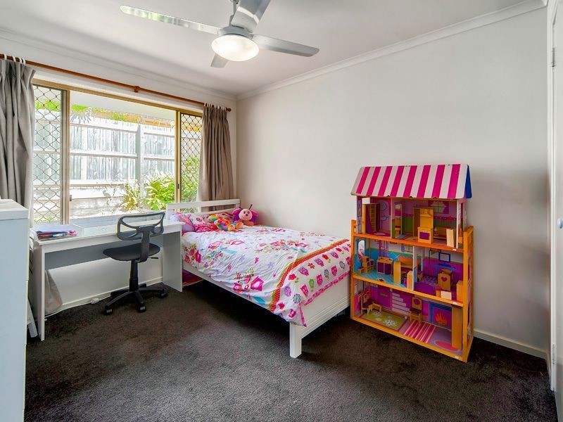 15 Elwood Court, Eatons Hill QLD 4037