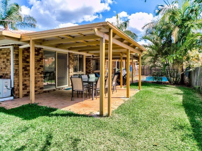 15 Elwood Court, Eatons Hill QLD 4037