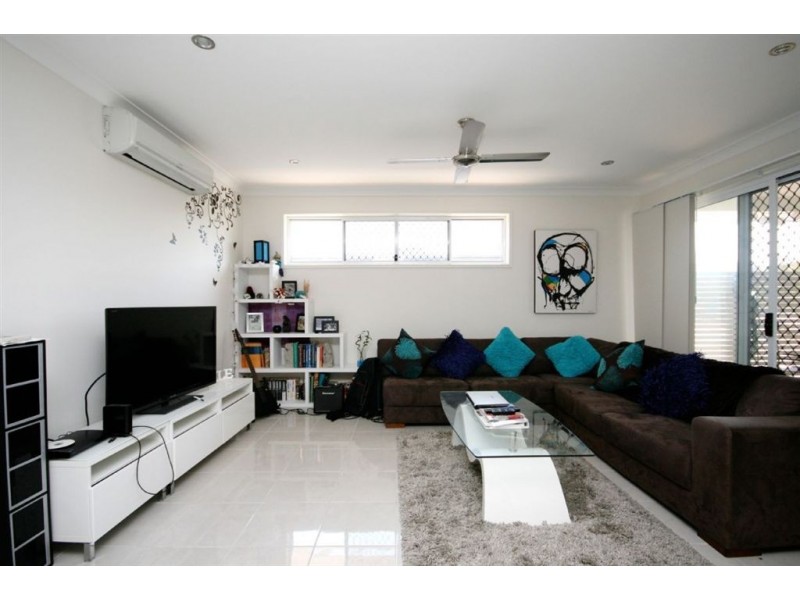 52 Hinchinbrook Avenue, Fitzgibbon QLD 4018