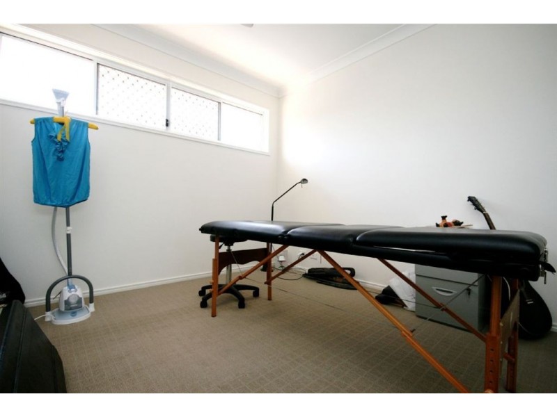 52 Hinchinbrook Avenue, Fitzgibbon QLD 4018