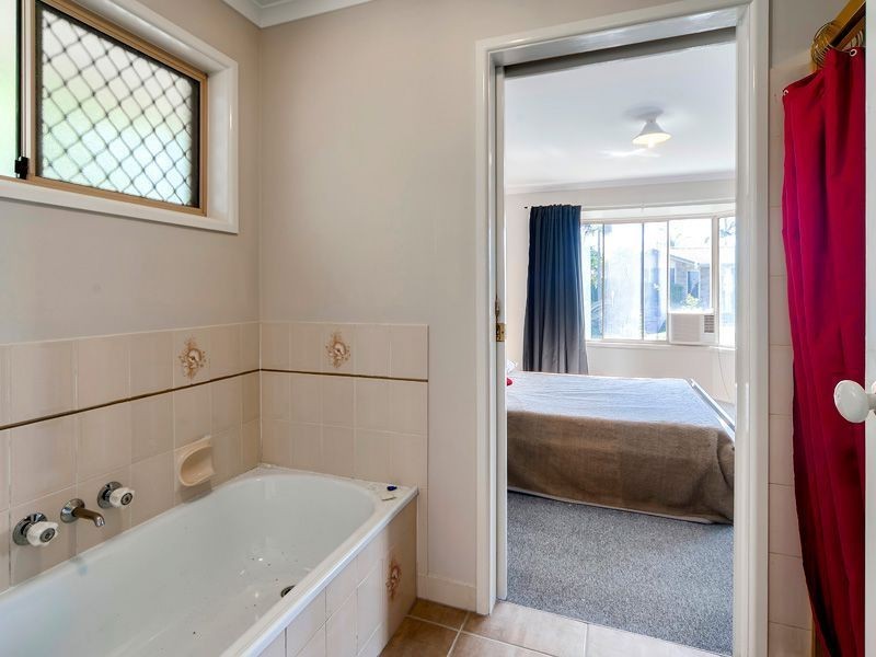 2 Maria Court, Morayfield QLD 4506