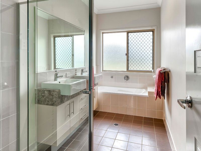 40 Rebecca Cr, Joyner QLD 4500