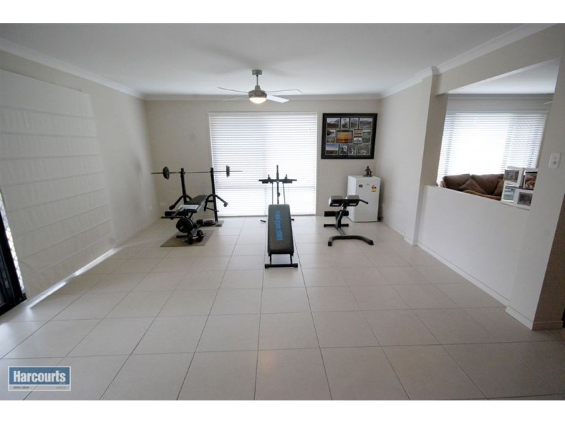 6 Fenton Cl, Warner QLD 4500