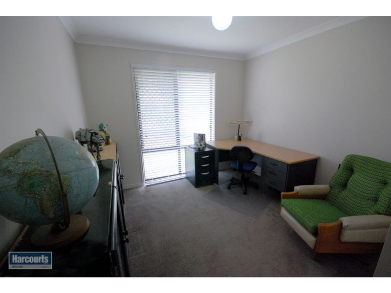 6 Fenton Cl, Warner QLD 4500