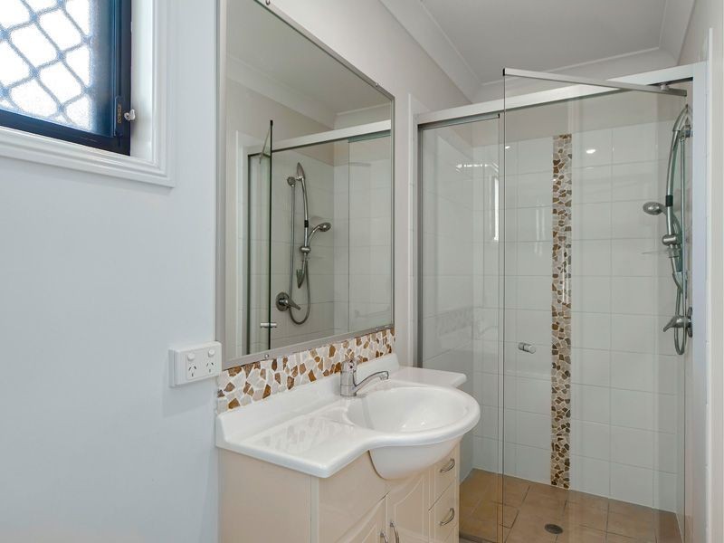 3/2 Battersby Street, Zillmere QLD 4034