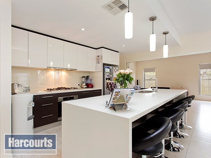 3 Belvista Place, Bridgeman Downs QLD 4035