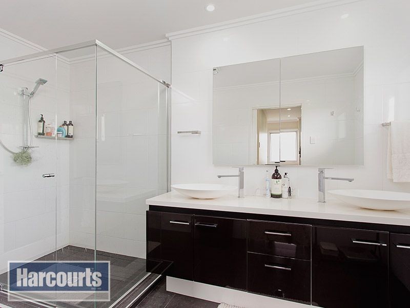 3 Belvista Place, Bridgeman Downs QLD 4035