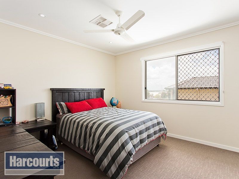 3 Belvista Place, Bridgeman Downs QLD 4035