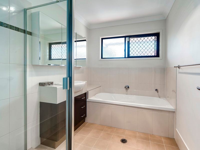 2/108 Elizabeth Avenue, Clontarf QLD 4019