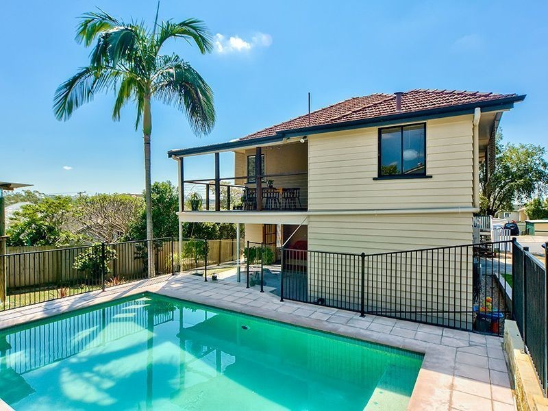 6 Kidgell Street, Stafford QLD 4053