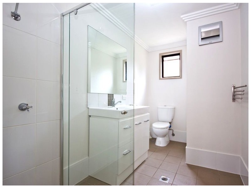 6 Kidgell Street, Stafford QLD 4053