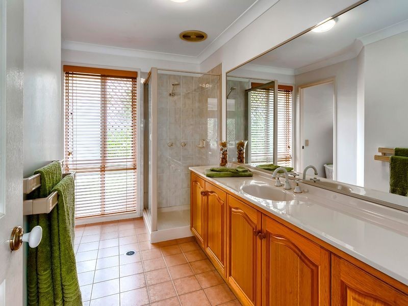 170 Streisand Dr, Mcdowall QLD 4053