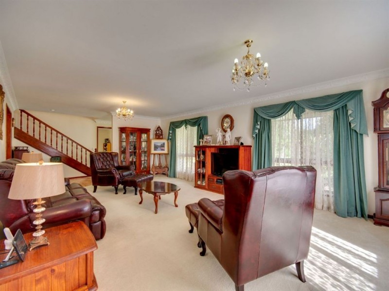 17 Sarow Drive, Warner QLD 4500