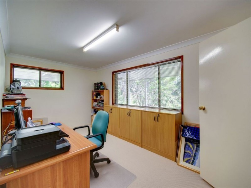 17 Sarow Drive, Warner QLD 4500