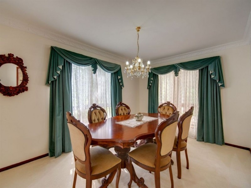 17 Sarow Drive, Warner QLD 4500