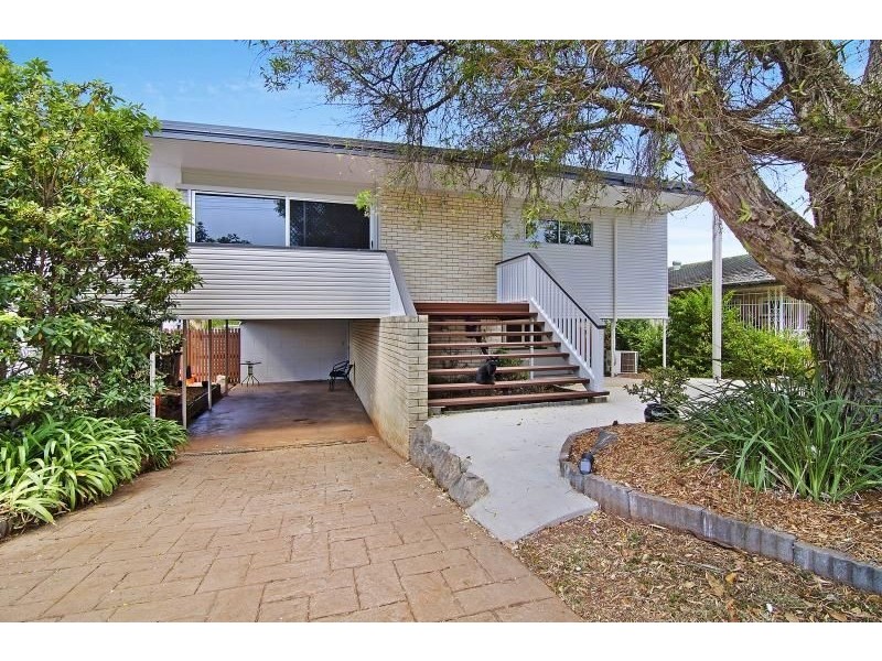 8 Leona Street, Boondall QLD 4034