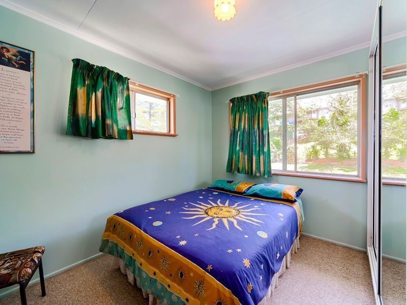 96 Minto Crescent, Arana Hills QLD 4054