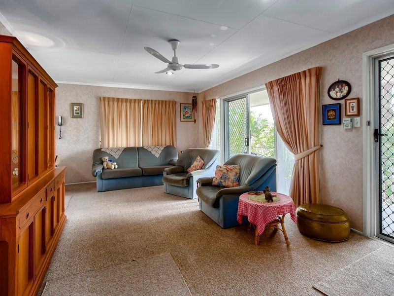 96 Minto Crescent, Arana Hills QLD 4054