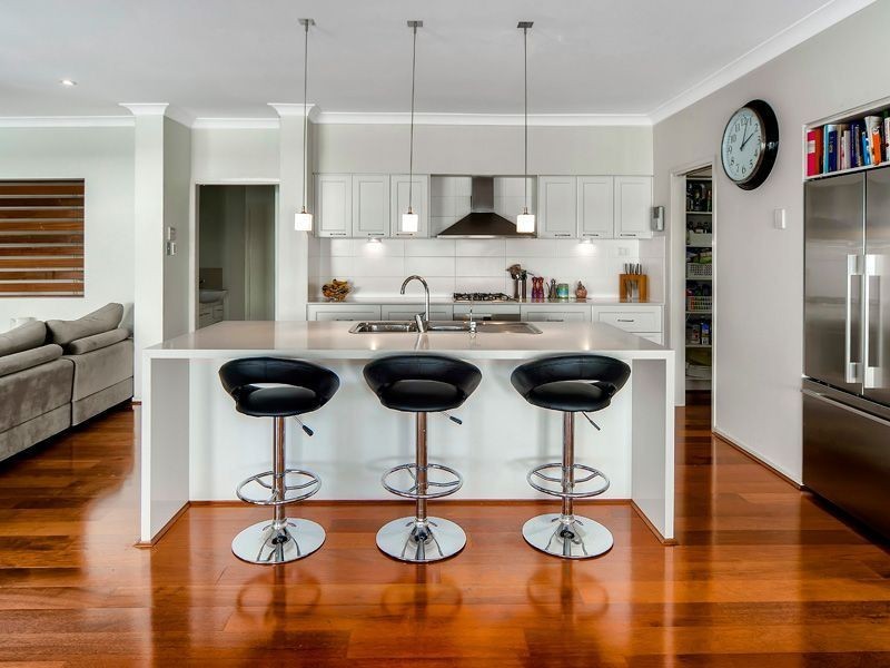 5 Silverbirch Place, Bridgeman Downs QLD 4035