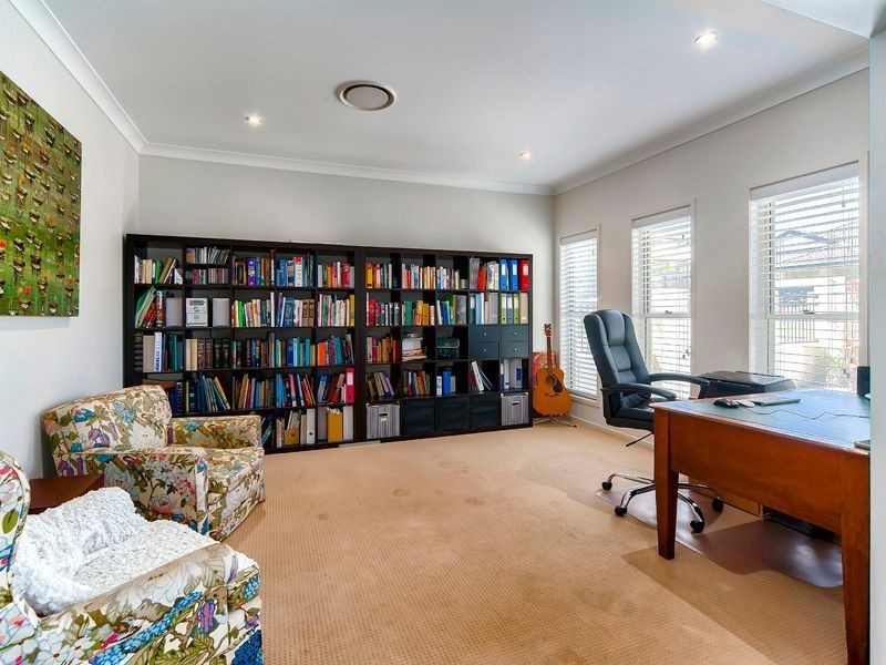 5 Silverbirch Place, Bridgeman Downs QLD 4035