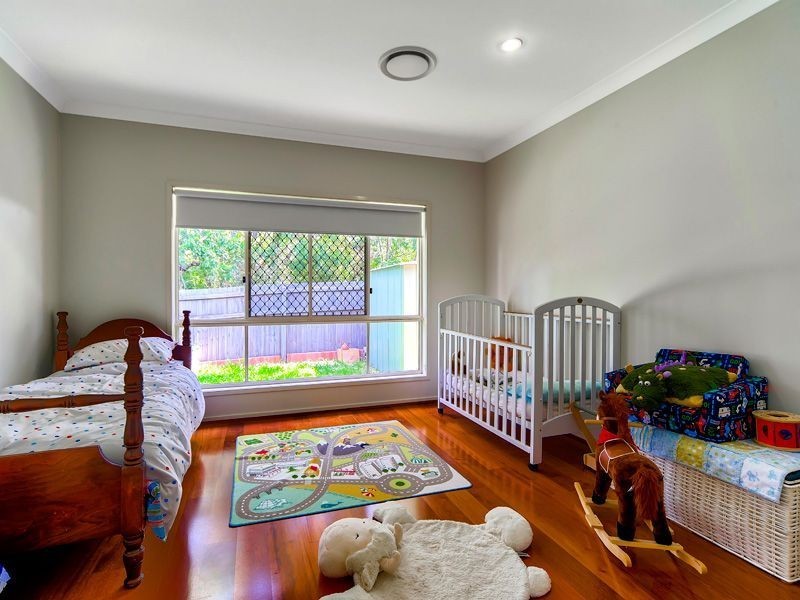 5 Silverbirch Place, Bridgeman Downs QLD 4035