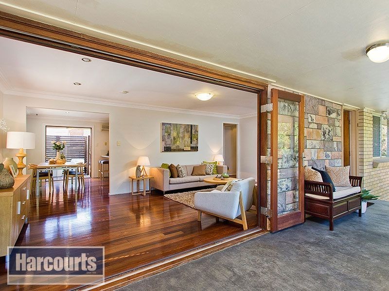 4 Gundara St, The Gap QLD 4061