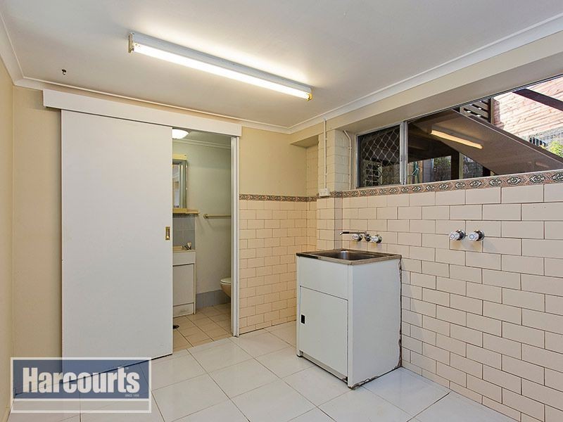 4 Gundara St, The Gap QLD 4061