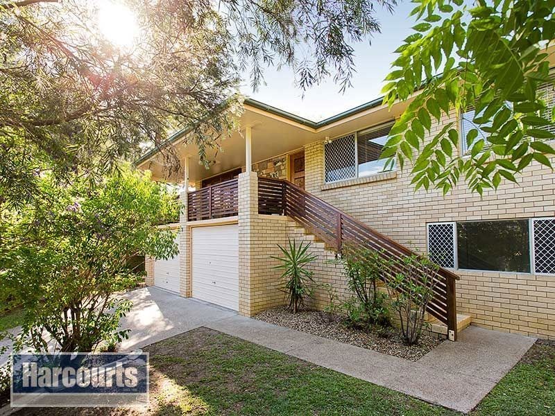 4 Gundara St, The Gap QLD 4061