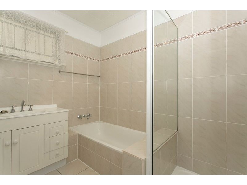 16 Lauren Street, Geebung QLD 4034