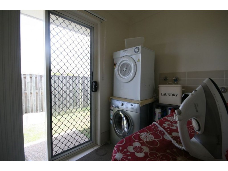 8 Odense Street, Fitzgibbon QLD 4018