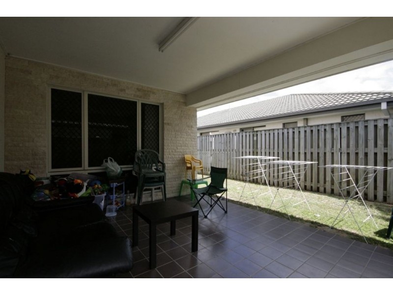 8 Odense Street, Fitzgibbon QLD 4018