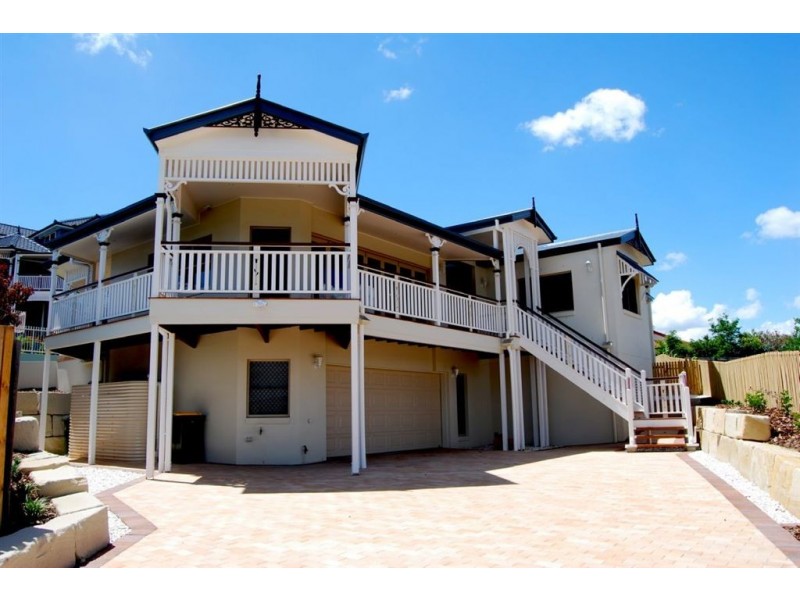 31 Aquarius Place, Bridgeman Downs QLD 4035