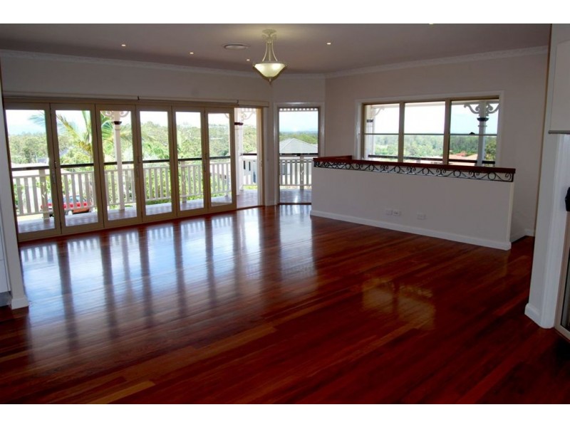 31 Aquarius Place, Bridgeman Downs QLD 4035