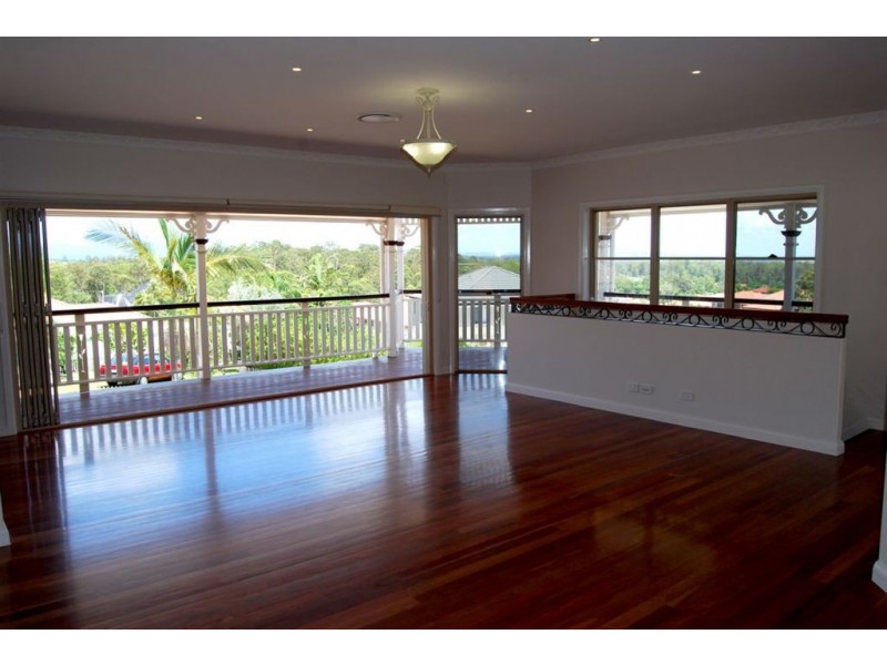 31 Aquarius Place, Bridgeman Downs QLD 4035