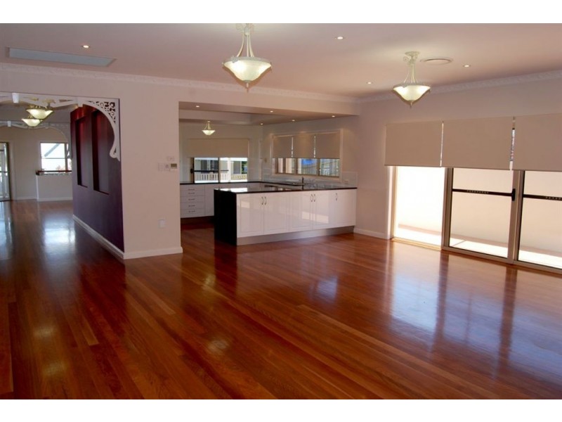 31 Aquarius Place, Bridgeman Downs QLD 4035