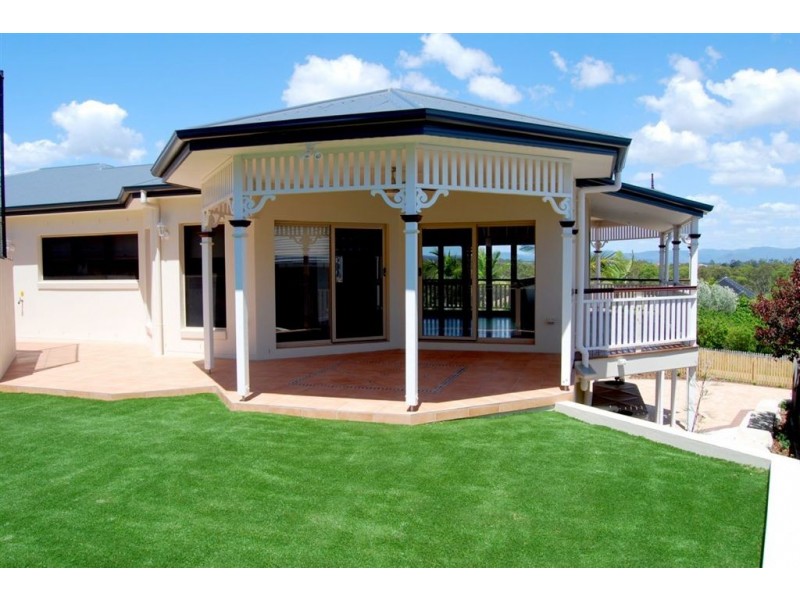 31 Aquarius Place, Bridgeman Downs QLD 4035