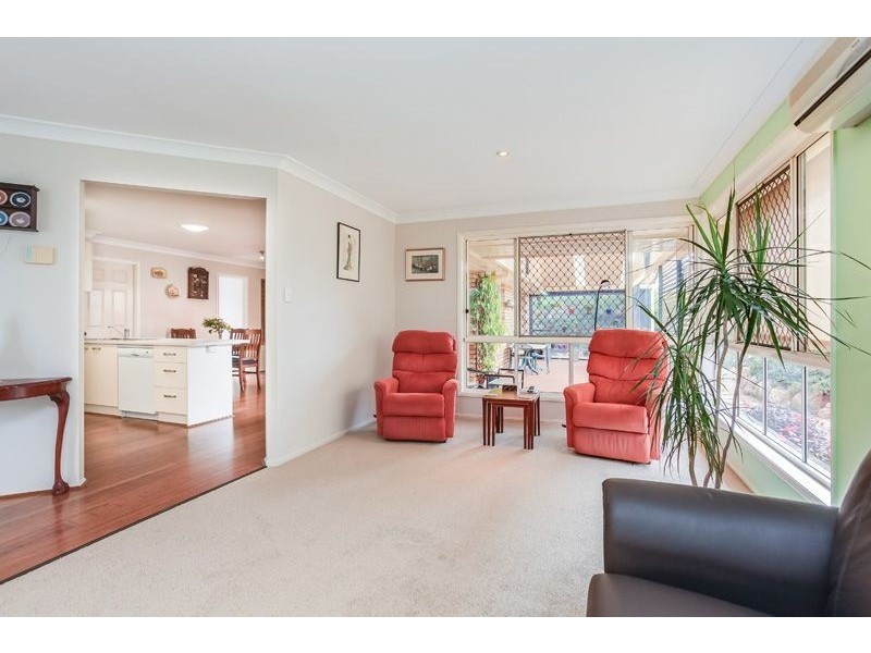 20 Manitoba Place, Wavell Heights QLD 4012