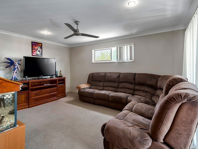 12 Bluegrass Place, Morayfield QLD 4506