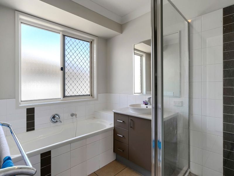 12 Bluegrass Place, Morayfield QLD 4506