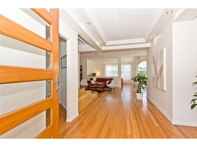 20 Cienna Place, Bridgeman Downs QLD 4035