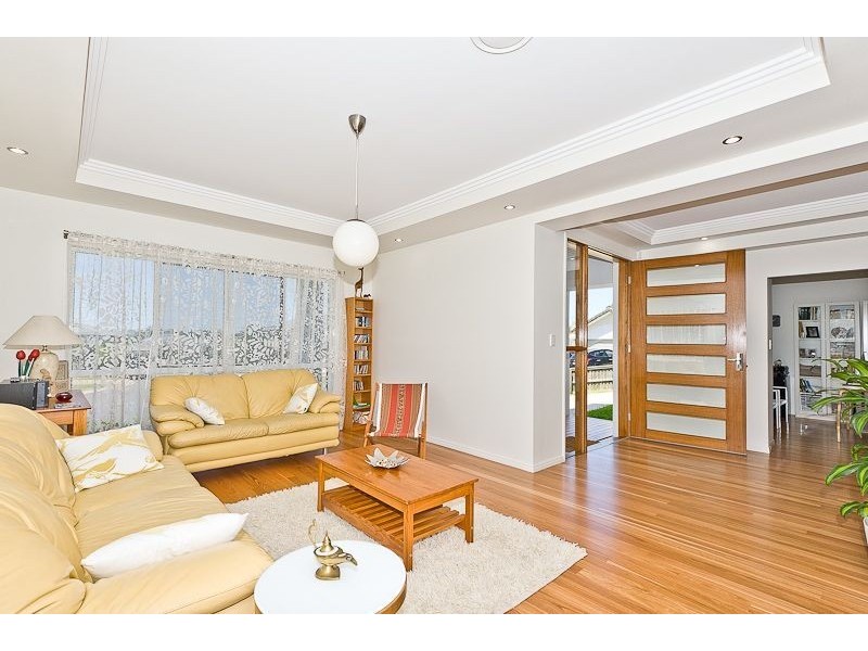 20 Cienna Place, Bridgeman Downs QLD 4035