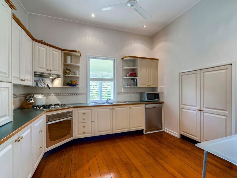 71 Grove Street, Albion QLD 4010