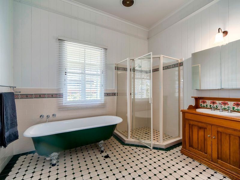 71 Grove Street, Albion QLD 4010